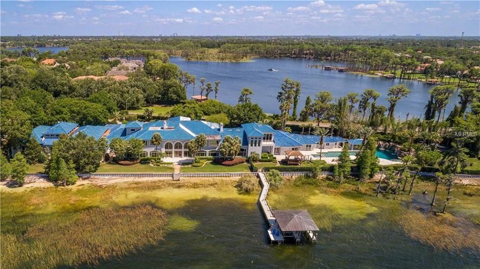La impresionante casa que vende Shaquille O’Neal en Florida - Fotocasa Life - Casas de famosos, famosos - Curiosidades - Shaquille O’Neal vende su casa de Florida por 23 millones de euros. Se trata de un hogar impresionante con vistas a un lago.
