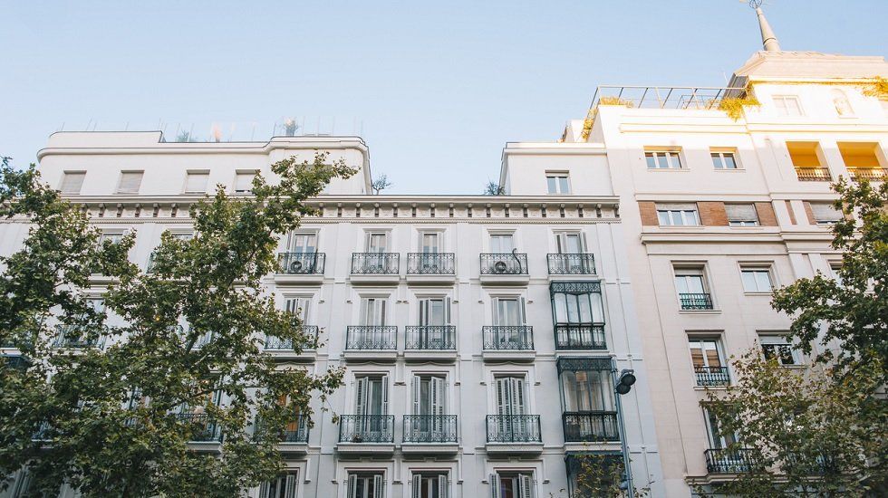 La compraventa de viviendas modera su avance en mayo