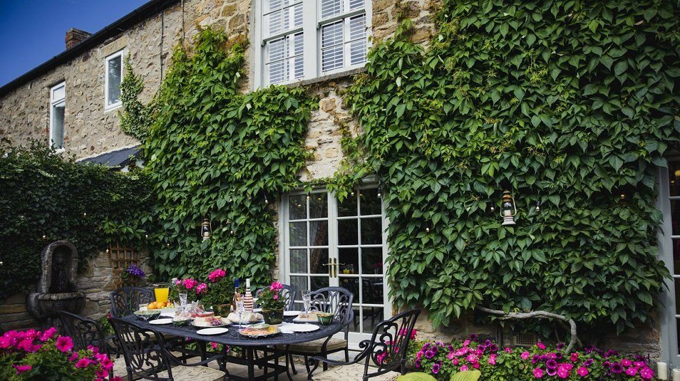 Patios veraniegos para olvidarte de que no tienes jardín