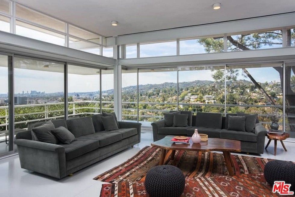 Kelly Osbourne compra la casa de Rooney Mara - Fotocasa Life - Casas de famosos, famosos - Curiosidades - Kelly Osbourne ha pensado que lo mejor que puede hacer con tres millones de euros que no le hacen demasiada falta es adquirir una mansión.