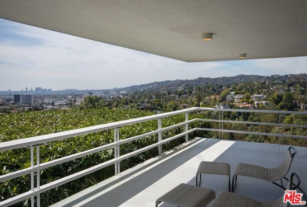 Kelly Osbourne compra la casa de Rooney Mara - Fotocasa Life - Casas de famosos, famosos - Curiosidades - Kelly Osbourne ha pensado que lo mejor que puede hacer con tres millones de euros que no le hacen demasiada falta es adquirir una mansión.