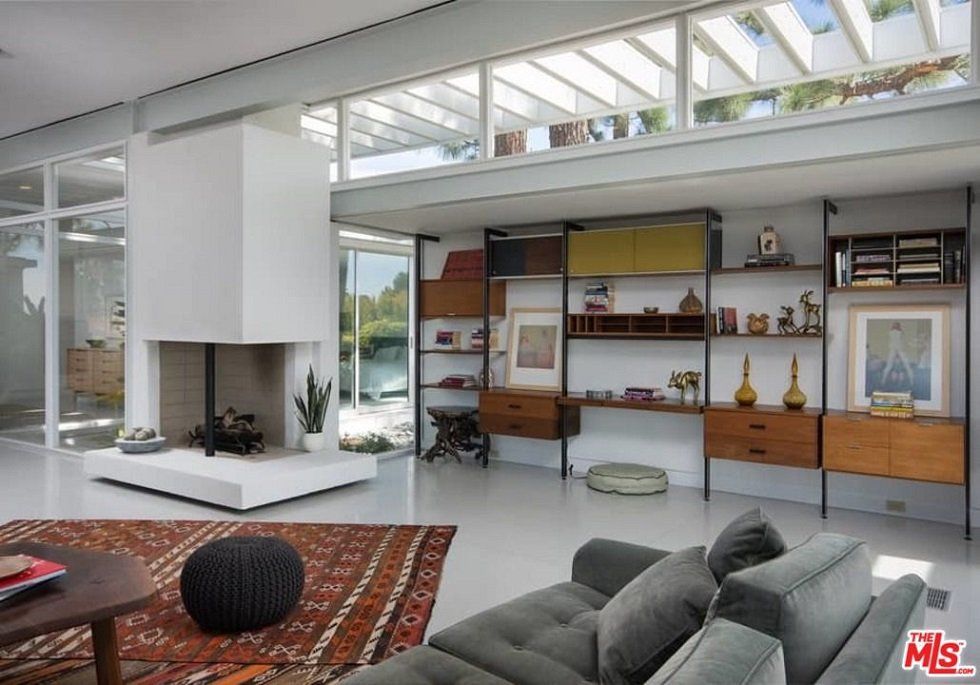 Kelly Osbourne compra la casa de Rooney Mara - Fotocasa Life - Casas de famosos, famosos - Curiosidades - Kelly Osbourne ha pensado que lo mejor que puede hacer con tres millones de euros que no le hacen demasiada falta es adquirir una mansión.