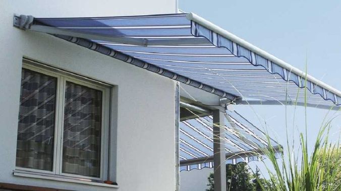 Ideas para actualizar tu terraza: cambia la tela de tu toldo - Fotocasa Life - decoración, Decoración de exteriores, Terrazas, toldos - Decoración, Hogar, Reformas - Su mecanismo puede durar en perfectas condiciones muchos años, pero no tanto su tela, la más sufrida con diferencia. Cortes, rasguños y un desgaste en general, suele ser su mal más común. Habitissimo te propone 5 ideas para actualizar la tela de tu toldo, y disfrutar así al máximo de tu jardín o terraza, resguardandose de los temidos rayos solares.