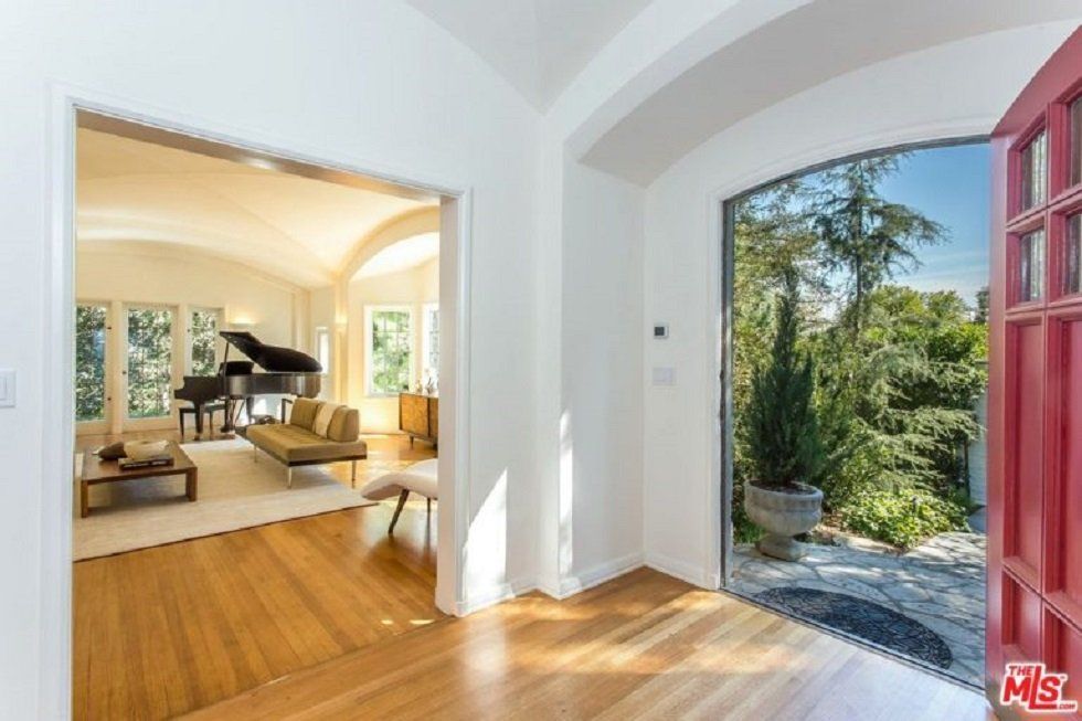 Así es la nueva casa de Leonardo DiCaprio en Los Ángeles - Fotocasa Life - Casas de famosos, famosos - Curiosidades - Leonardo DiCaprio acaba de adquirir una casa impresionante en Los Ángeles. Antes había pertenecido al artista Moby. ¿Quieres ver cómo es por dentro?