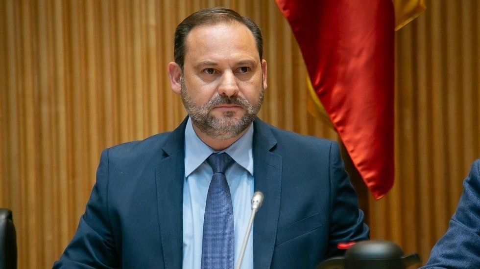 Ábalos anuncia medidas para proteger las viviendas sociales