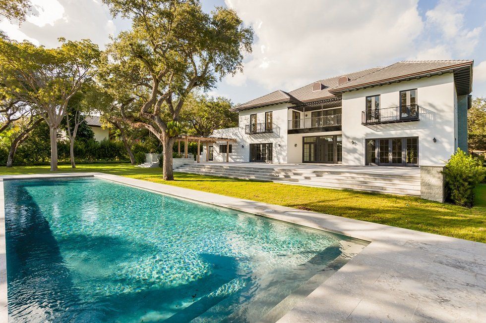 Elle Macpherson compra una villa en Florida - Fotocasa Life - Casas de famosos, famosos - Curiosidades - La supermodelo australiana Elle Macpherson, asesorada por Engel & Völkers, ha adquirido una villa en Coral Gables por 7,1 millones de euros.