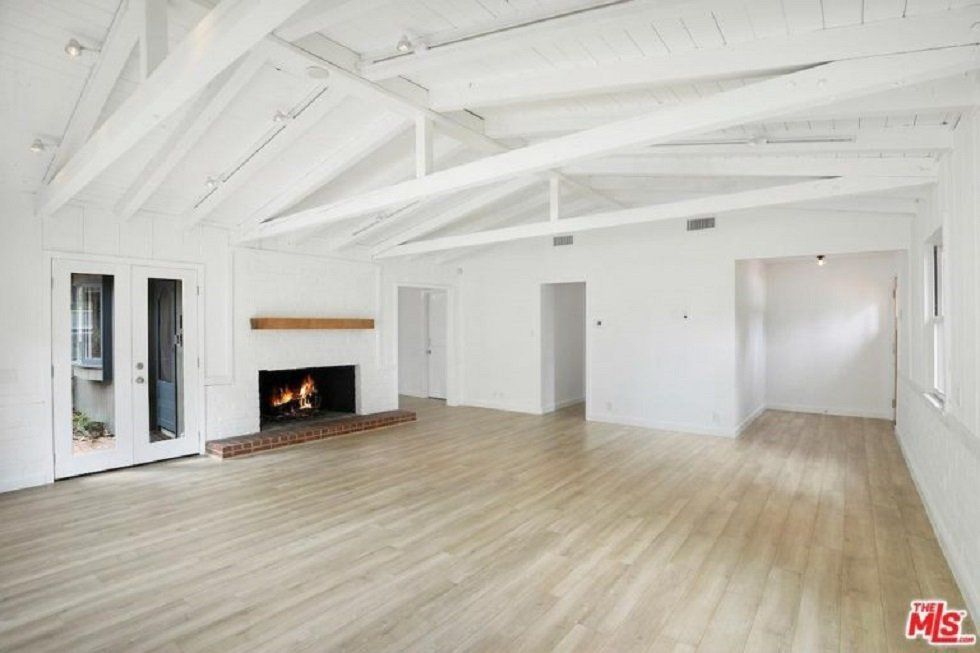 ¿Quieres alquilar una casa de Julia Roberts en Malibú? - Fotocasa Life - Casas de famosos, famosos - Curiosidades - Julia Roberts acaba de poner en alquiler una casa estilo rancho que compró el año pasado por 3,35 millones de euros. Pide 10.000 euros al mes.