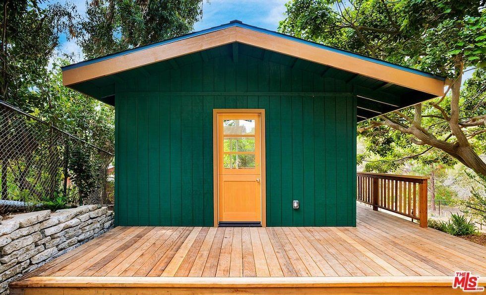 ¿Quieres alquilar una casa de Julia Roberts en Malibú? - Fotocasa Life - Casas de famosos, famosos - Curiosidades - Julia Roberts acaba de poner en alquiler una casa estilo rancho que compró el año pasado por 3,35 millones de euros. Pide 10.000 euros al mes.