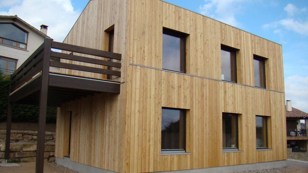 Balas de paja en vez de ladrillos: la alternativa sostenible que gana adeptos - Fotocasa Life Balas de paja en vez de ladrillos: la alternativa sostenible que gana adeptos - Fotocasa Life - Casas curiosas, Vivienda sostenible - Curiosidades - Las balas de paja son un material constructivo como puede serlo la piedra o el ladrillo, y se puede aplicar de muchas maneras diferentes.