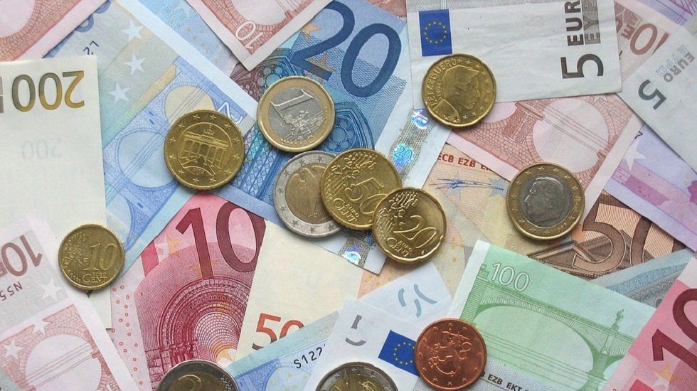La deuda de empresas y hogares se redujo hasta el 153,5 % del PIB
