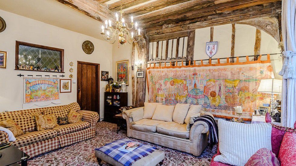 La casa donde nació Harry Potter cuesta de vender - Fotocasa Life - Casas curiosas, Casas de famosos, famosos - Curiosidades - Se hizo mundialmente famosa porque apareció en una de las películas de Harry Potter. Es la casa donde nació el mago. Pero cuesta de vender.