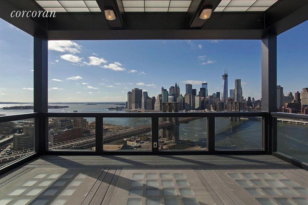 Un ático de lujo dentro de uno de los relojes más famosos de Nueva York - Fotocasa Life - ático, Áticos, áticos con terraza, áticos lujo, áticos urbanos - Curiosidades - El Clock Tower Building es uno de los edificios más emblemáticos de Dumbo. Justo allí encontramos ubicado un ático de lujo.