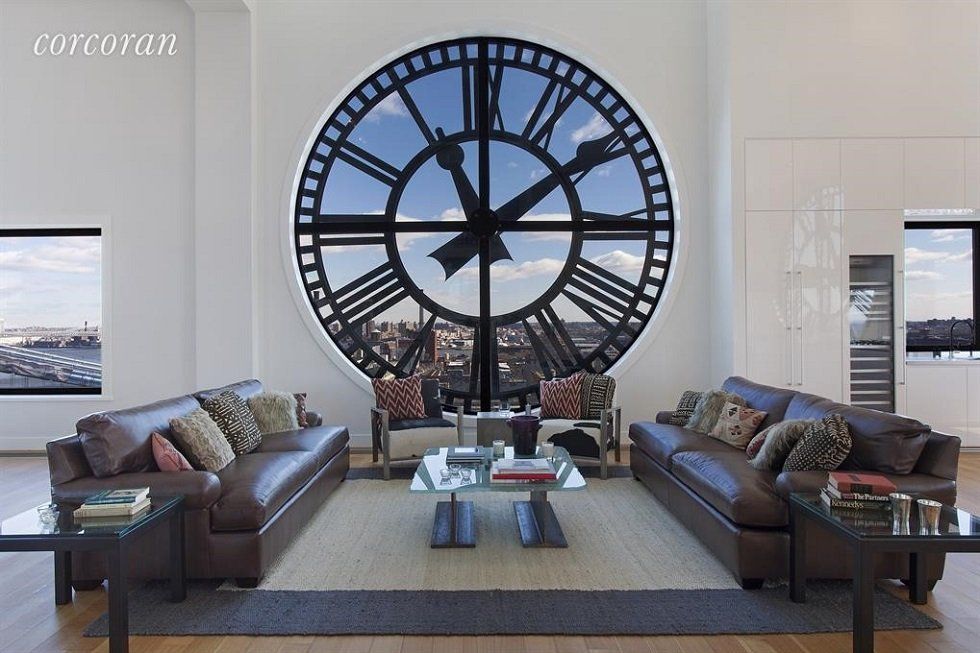 Un ático de lujo dentro de uno de los relojes más famosos de Nueva York - Fotocasa Life - ático, Áticos, áticos con terraza, áticos lujo, áticos urbanos - Curiosidades - El Clock Tower Building es uno de los edificios más emblemáticos de Dumbo. Justo allí encontramos ubicado un ático de lujo.