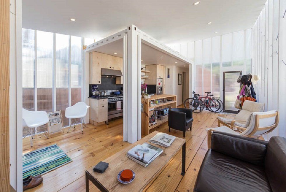 ¿Te imaginas vivir dentro de un contenedor? - Fotocasa Life - Casas curiosas - Curiosidades - Son fuertes, amplios y resistentes. Y no resultan caros. Los grandes contenedores de mercancías se pueden reutilizar para construir viviendas.