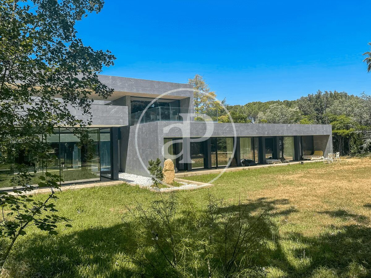 casa con jardin para alquilar