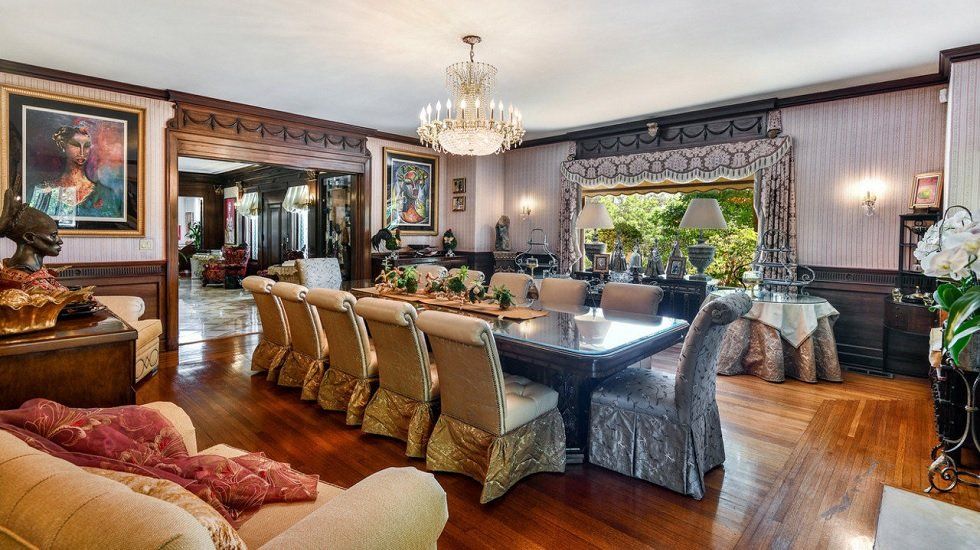 En venta la que fue la mansión del boxeador Muhammad Ali - Fotocasa Life - casa de lujo, Casas de famosos, Casas de lujo, famosos, mansión de lujo, viviendas de lujo - Curiosidades - La legendaria casa en la que vivió Muhammad Ali ha salido a la venta tras pasar por las manos de múltiples propietarios. Así es por dentro.