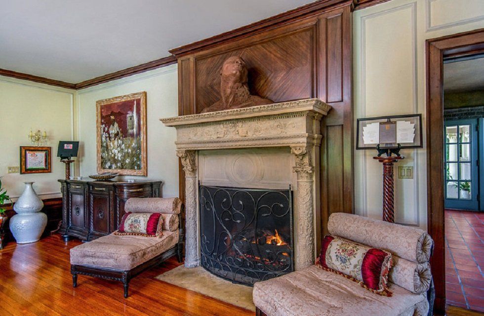 En venta la que fue la mansión del boxeador Muhammad Ali - Fotocasa Life - casa de lujo, Casas de famosos, Casas de lujo, famosos, mansión de lujo, viviendas de lujo - Curiosidades - La legendaria casa en la que vivió Muhammad Ali ha salido a la venta tras pasar por las manos de múltiples propietarios. Así es por dentro.