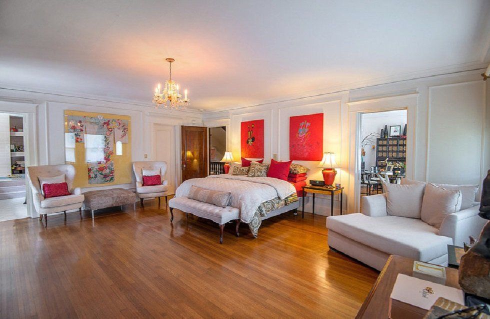 En venta la que fue la mansión del boxeador Muhammad Ali - Fotocasa Life - casa de lujo, Casas de famosos, Casas de lujo, famosos, mansión de lujo, viviendas de lujo - Curiosidades - La legendaria casa en la que vivió Muhammad Ali ha salido a la venta tras pasar por las manos de múltiples propietarios. Así es por dentro.