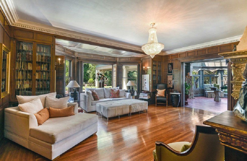 En venta la que fue la mansión del boxeador Muhammad Ali - Fotocasa Life - casa de lujo, Casas de famosos, Casas de lujo, famosos, mansión de lujo, viviendas de lujo - Curiosidades - La legendaria casa en la que vivió Muhammad Ali ha salido a la venta tras pasar por las manos de múltiples propietarios. Así es por dentro.