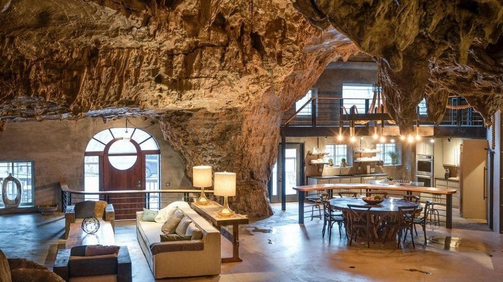 Una mansión en una cueva con estalactitas incluidas - Fotocasa Life Una mansión en una cueva con estalactitas incluidas - Fotocasa Life - Casas curiosas - Curiosidades - Es una cueva convertida en mansión, que además tiene estalactitas naturales. Fue concebida como refugio, pero puede servir como vivienda.