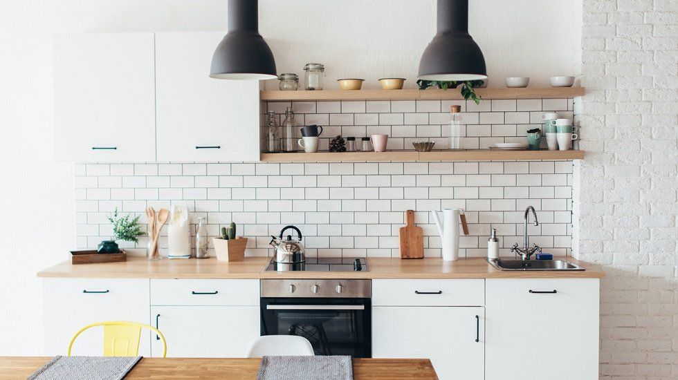 Cómo renovar una cocina anticuada sin gastar mucho dinero
