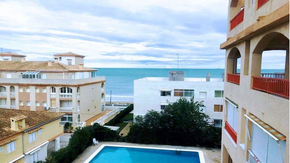 Áticos con vistas al Mediterráneo - Fotocasa Life - Áticos, áticos con terraza, áticos lujo, áticos urbanos, Costa mediterránea - Inspiración - Cierra los ojos y visualízate levantándote por la mañana y tomando un café caliente mientras disfrutas de unas magníficas vistas al mediterráneo. Suena bien, ¿verdad? Ahora puedes hacerlo. Por ello queremos presentarte algunos magníficos áticos con vistas al Mediterráneo para que puedas cumplir tu sueño. ¡No te los pierdas!