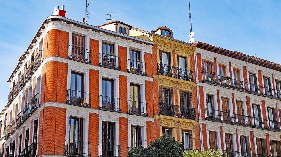 La vivienda de segunda mano en Madrid sube un 18% y la de alquiler un 10%