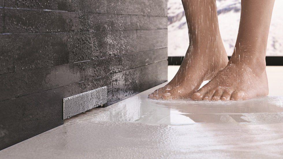 Consejos para cambiar tu antigua bañera por una ducha