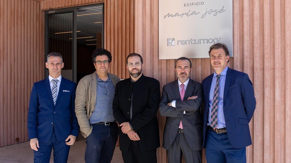 Renturnoga presenta el Edificio María José, una promoción de 73 viviendas en primera línea de playa