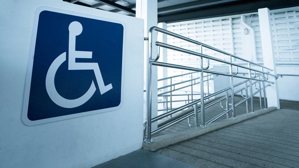 ¿Cómo debe ser un edificio accesible?