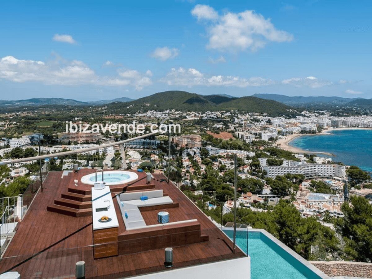 solarium con jacuzzi y cocina