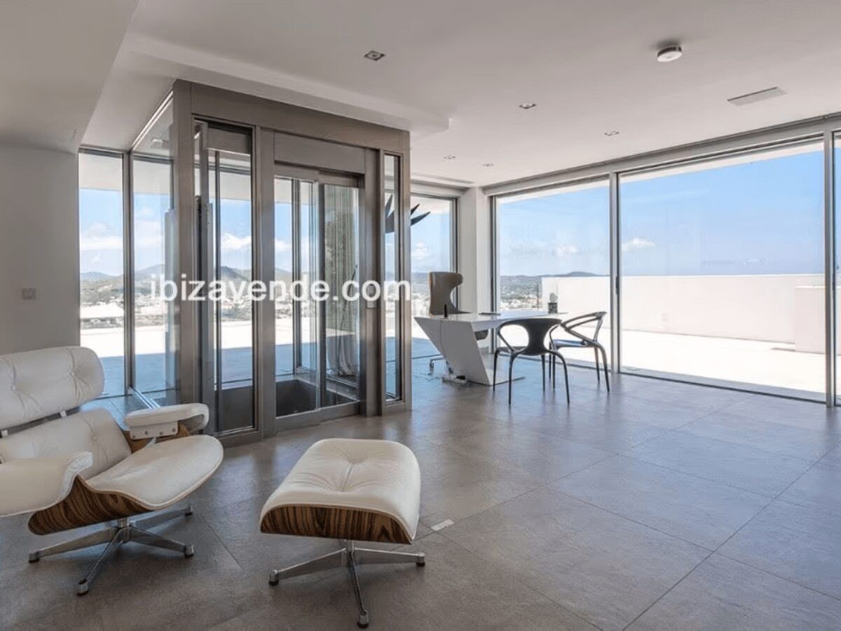 salon superior acristalado