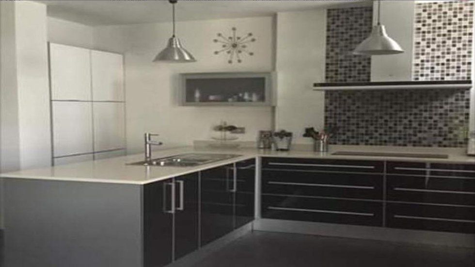 Los mejores chollos de Huelva - Fotocasa Life - Casas baratas en Huelva, Chollazos, chollos, Huelva, Pisos baratos en Huelva, Viviendas baratas - Inspiración - Huelva no solo es una de las ciudades con más encanto de Andalucía sino también un destino ideal para pasar tus vacaciones o … quién sabe, igual toda una vida. Si a ti también te enamora esta ciudad tanto como a nosotros no dejes pasar la oportunidad de ver los mejores chollos de Huelva. ¡Seguro que te encantarán!