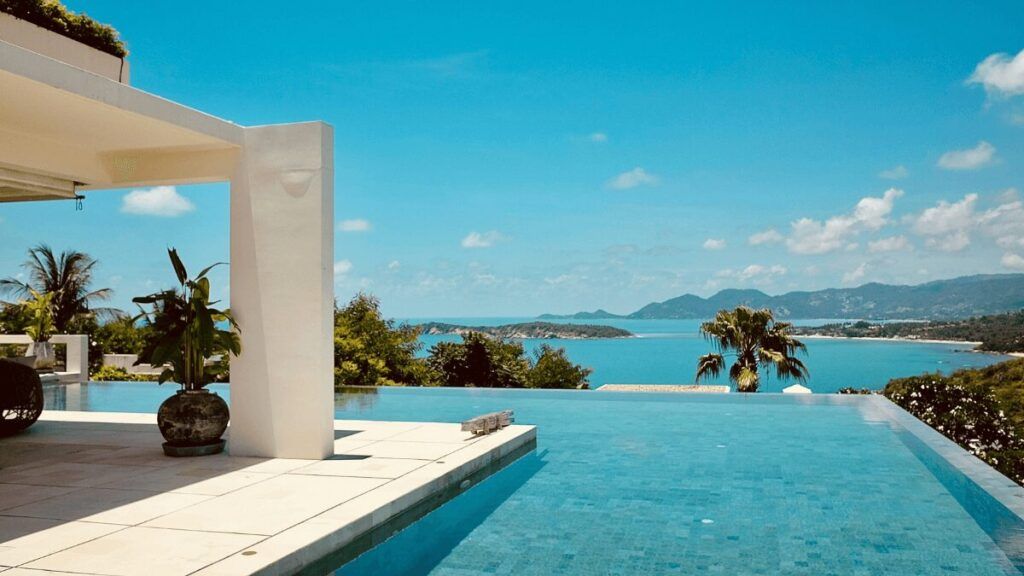 Villa de lujo en Ibiza, con suite VIP, bar piscina y cine al aire libre, a la venta en Fotocasa