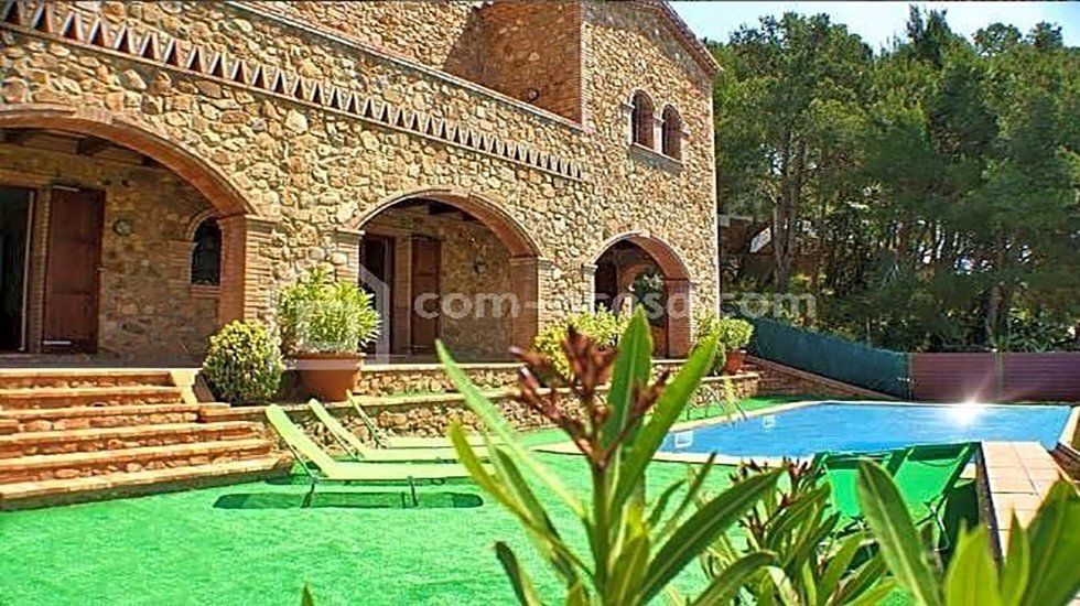 Viviendas situadas en plena naturaleza