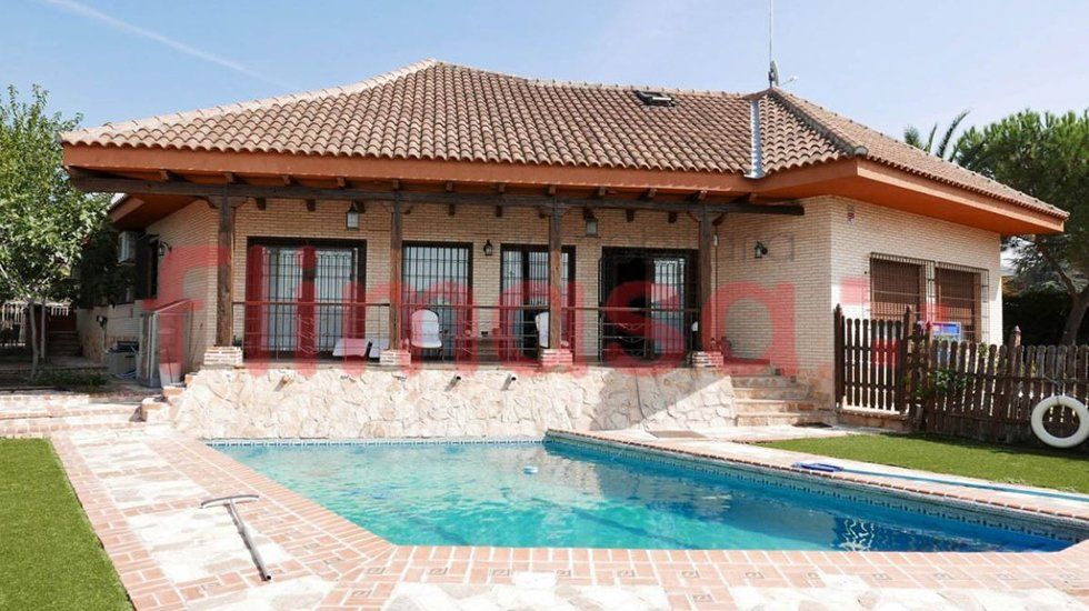 Encuentra las casas con piscina más baratas - Fotocasa Life Espectacular vivienda