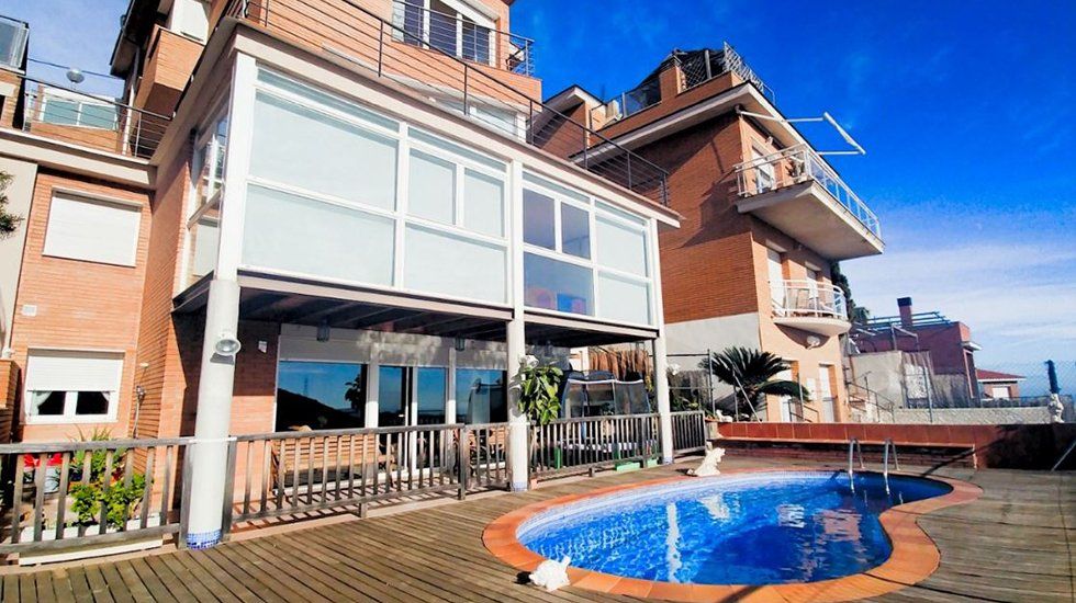 Las mejores casas con piscina de Barcelona - Fotocasa Life Casa relajante
