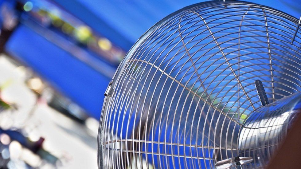 Reformas que puedes hacer para mejorar tu patio pequeño - Fotocasa Life - Casas reformadas, Pisos reformados, Reforma, Reformar una vivienda - Hogar - Tener un patio pequeño puede darnos la vida. ¿Estás pensando en arreglarlo? Habitissimo te propone 5 reformas sencillas para sacarle partido.