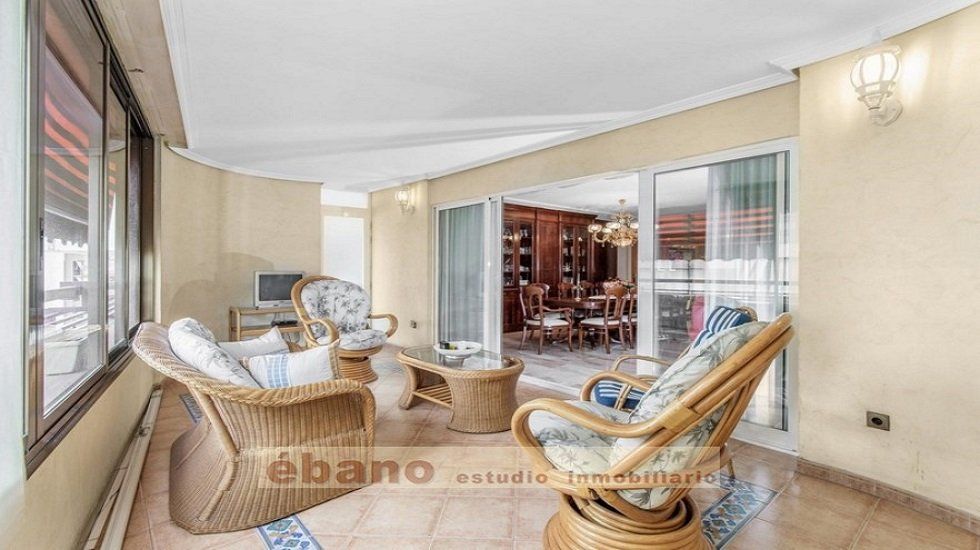 Pisos de más de cuatro habitaciones