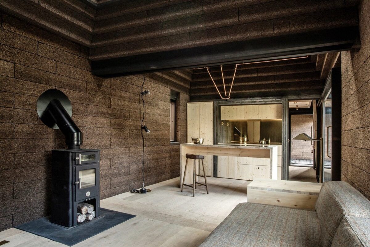 Casa sostenible hecha de corcho