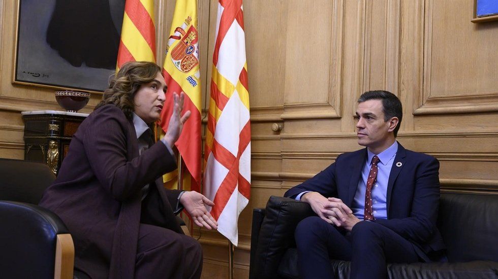 Sánchez y Colau se comprometen a dar solución al problema del alquiler