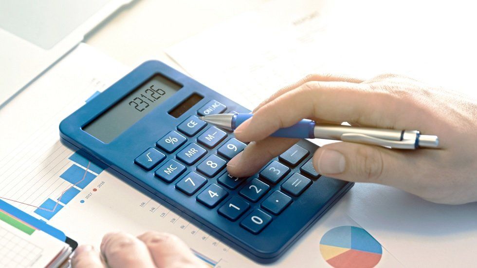 ¿Cambiar la potencia eléctrica te ayuda a ahorrar en la factura de la luz?