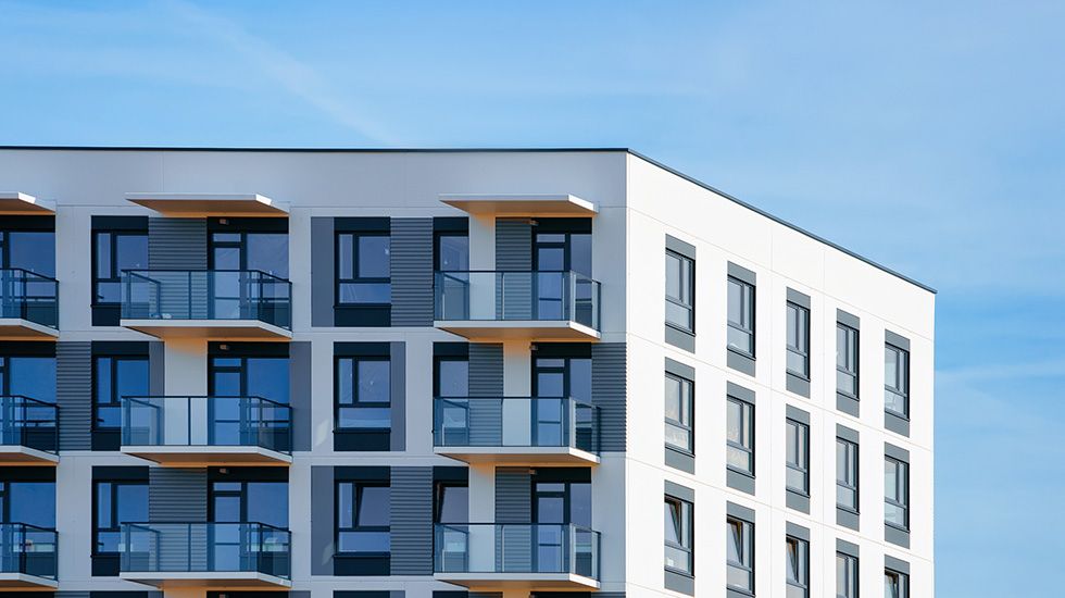 OCU denuncia que las ayudas para afrontar el pago del alquiler aún no se han puesto en marcha