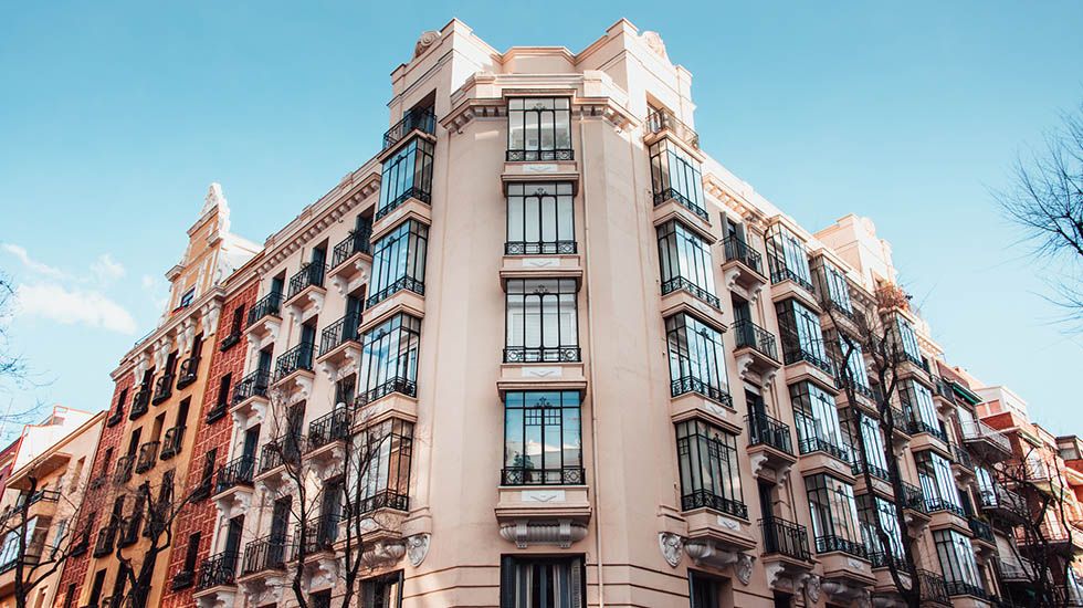 El Gobierno permite retomar algunas obras de rehabilitación de edificios y locales desde este lunes