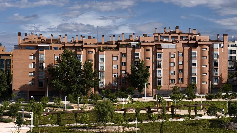 La compraventa de viviendas registra mínimos en abril