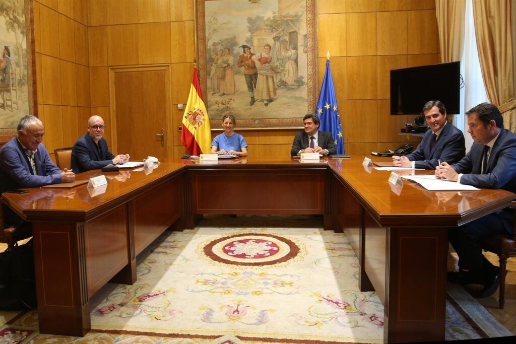 El Gobierno eleva el porcentaje para considerar implantado el teletrabajo de forma regular