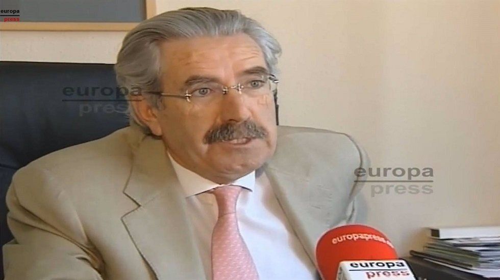 La AHE tilda de «sinrazón jurídica» a que la banca pague a los clientes con hipotecas de interés negativos