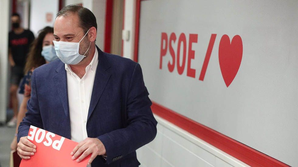 Ábalos espera avanzar en la cuestión de los desahucios