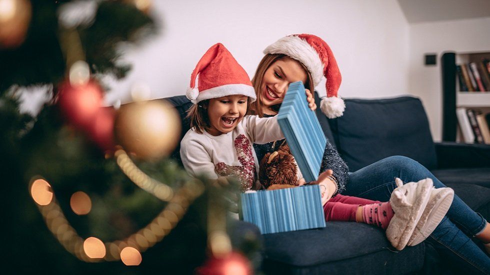Los españoles gastarán menos en regalos estas Navidades