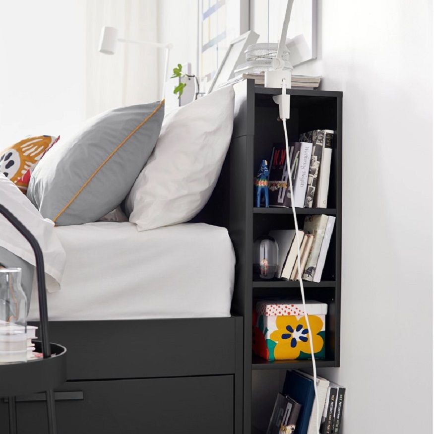 Las mejores ideas para tu cama de Ikea - Fotocasa Life - Decoración de dormitorios, Decoración minimalista, dormitorio, dormitorio infantil, dormitorios para descansar, Ikea - Decoración - Todo el mundo sabe que en Ikea se puede encontrar prácticamente cualquier cosa para el hogar. De hecho, hay muebles y accesorios para casa de la marca sueca que se han convertido en un must en cualquier casa que se precie. Una de las áreas en las que despunta la compañía es en todo lo relacionado con el sueño. En este post repasamos algunas de las cosas más interesantes que puedes encontrar para tu cama en Ikea.